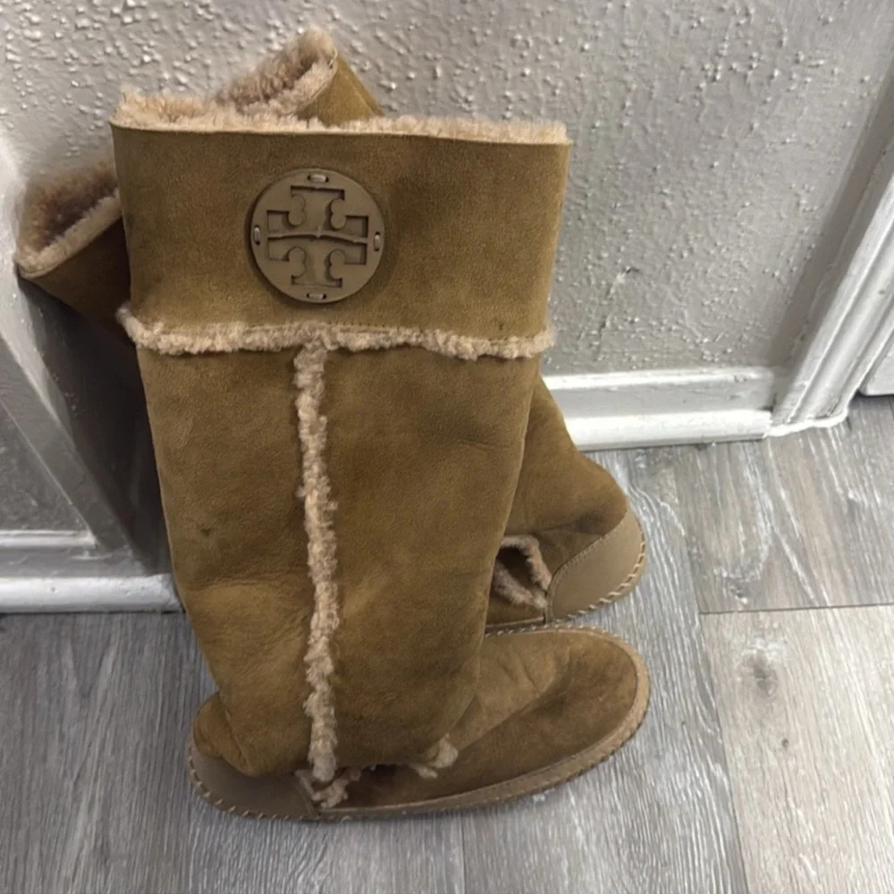 Tory Burch Amelie soft winter size 7
